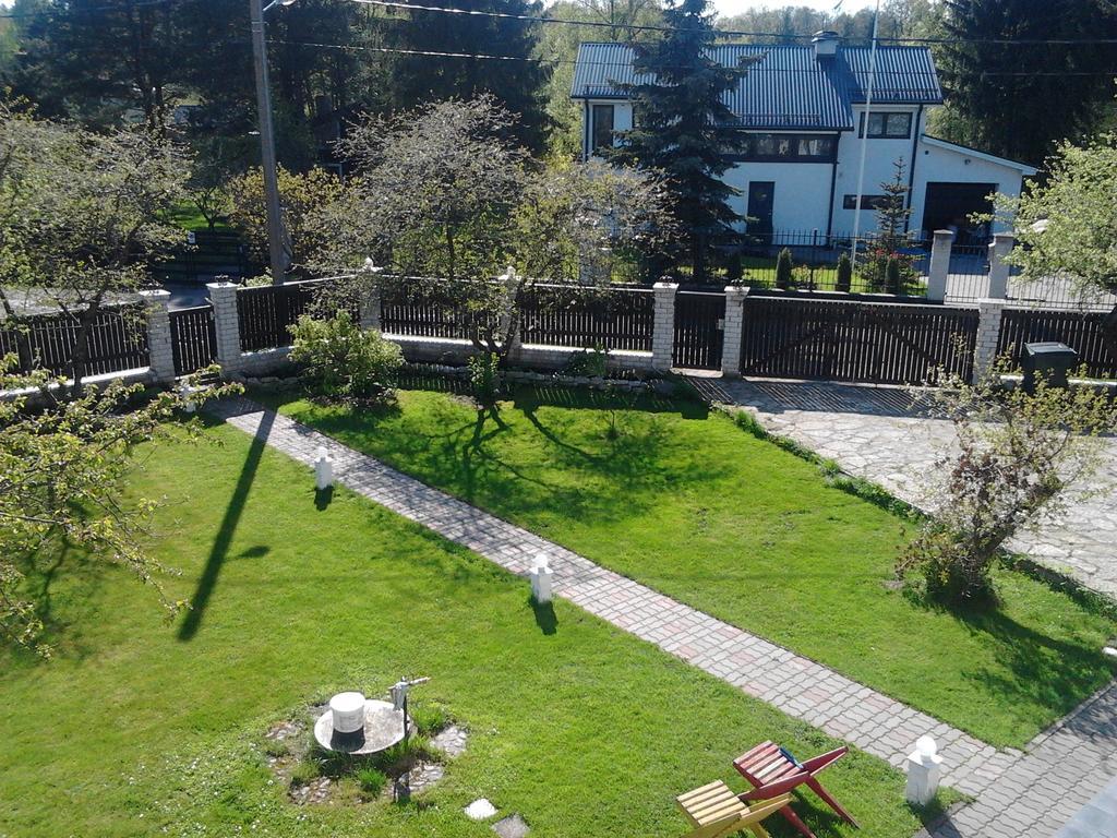 Oti Guesthouse Tallinn Exterior photo