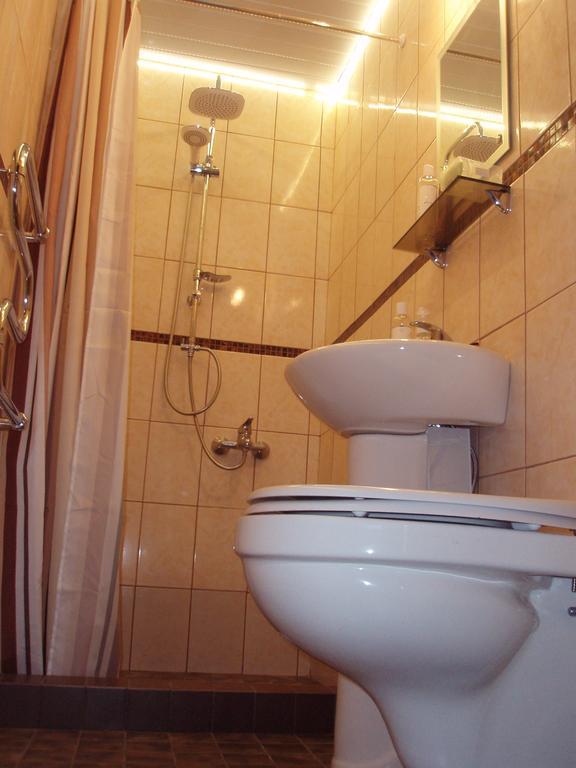 Oti Guesthouse Tallinn Exterior photo